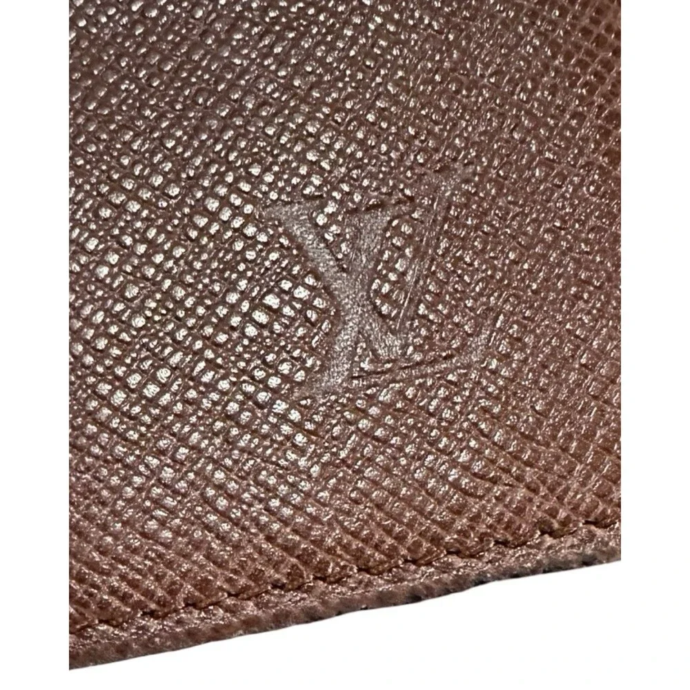 Louis Vuitton Never used Brown Taiga Leather Passport-document Card/ID Holder